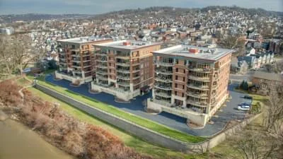 610499-259-condominium-1.sm